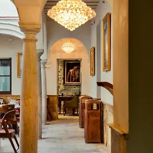 https://anahita-hotel-boutique.hotelsinnerja.org